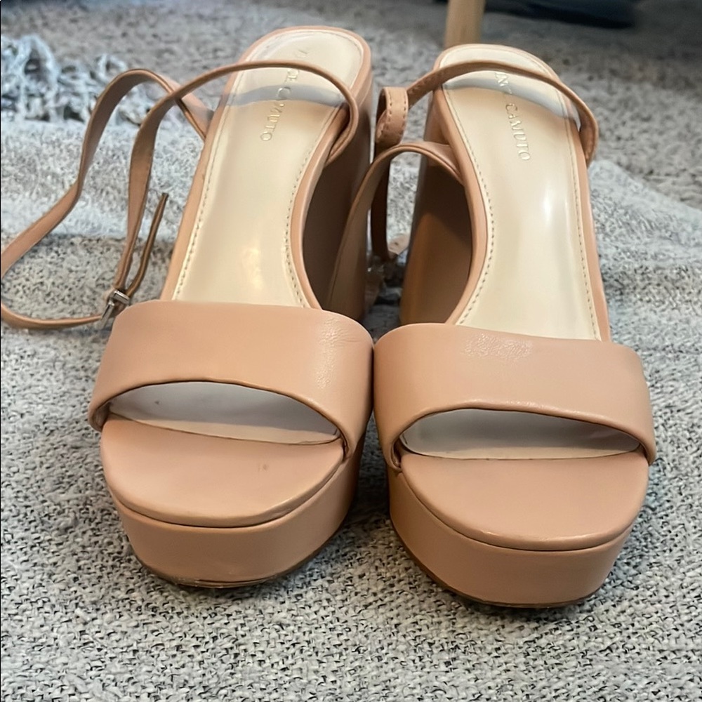 Vince Camino Tan platform Block Heels - Picture 2 of 6